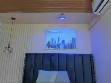 viiolett_lee from Chaturbate