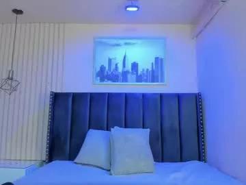 viiolett_lee from Chaturbate