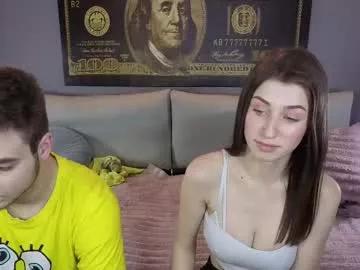 vikki_and_george from Chaturbate