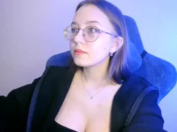 vivivivikkie on Chaturbate 