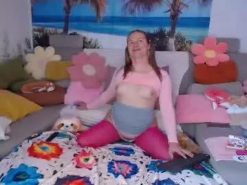 Wannafeelitall from Chaturbate