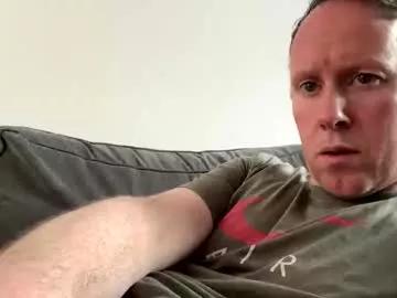 wellhung197881 from Chaturbate