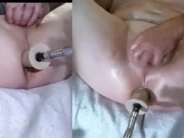 Willingiam42 from Chaturbate