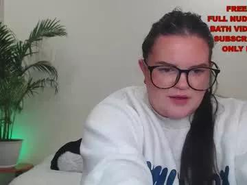 wow_its_kaitlyn from Chaturbate