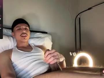 xmomentumx from Chaturbate