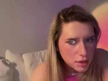 xoxoxjenn from Chaturbate