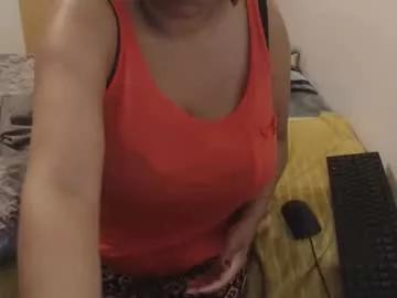 xxxbustybabe27x from Chaturbate