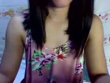 yanna_23 from Chaturbate
