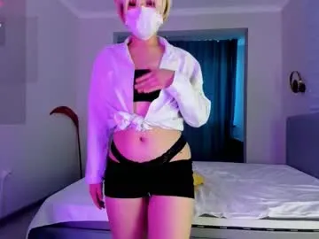 Yanyaan from Chaturbate