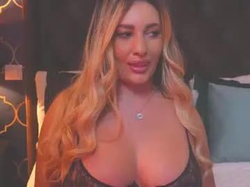 Yaracollins from Chaturbate