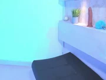 yarafox8 from Chaturbate