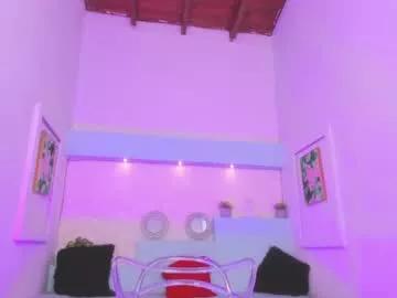 yarafox8 from Chaturbate