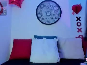 yelena_owens from Chaturbate