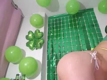yinn_silver from Chaturbate