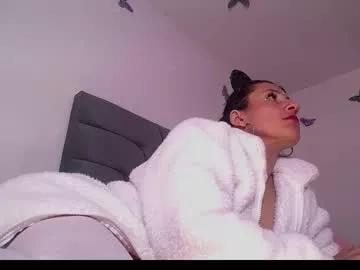 yinn_silver from Chaturbate