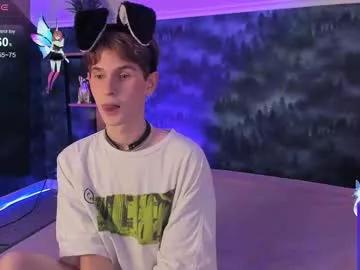 yooung_kitten from Chaturbate