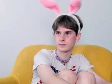 yooung_kitten from Chaturbate