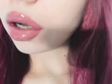 yumm__ from Chaturbate