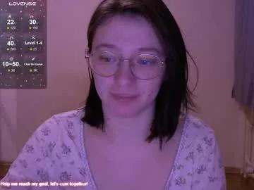 zara_golden from Chaturbate