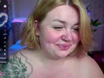 zarareign_ from Chaturbate
