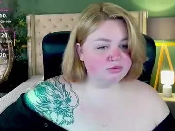 zarareign_ from Chaturbate