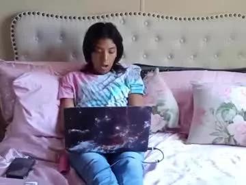 zaravara from Chaturbate