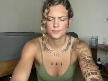 Zellaxobella from Chaturbate