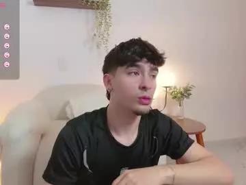 zenn_rush from Chaturbate