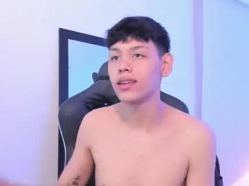 Zeus_blaze from Chaturbate