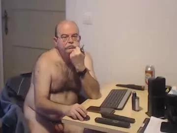 Ziustefaninu from Chaturbate