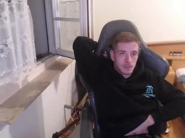 zuzmosfokafasz on Chaturbate 