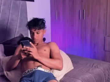 zyzz_1812 on Chaturbate 