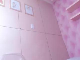 bella_russell from Flirt4Free