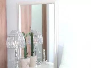 belle_russeau from Flirt4Free