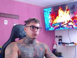 jeremmy_bloom from Flirt4Free