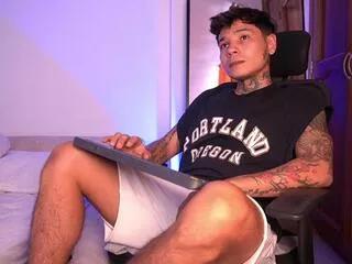 miller_hedz from Flirt4Free