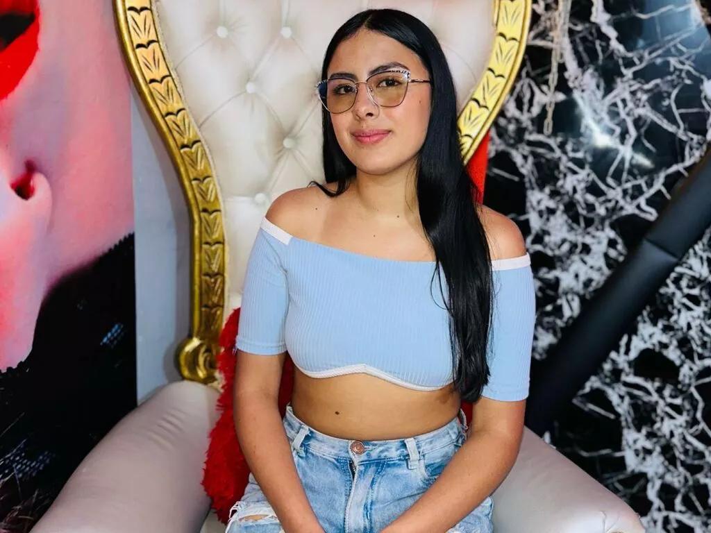 TrixieRobin on LiveJasmin