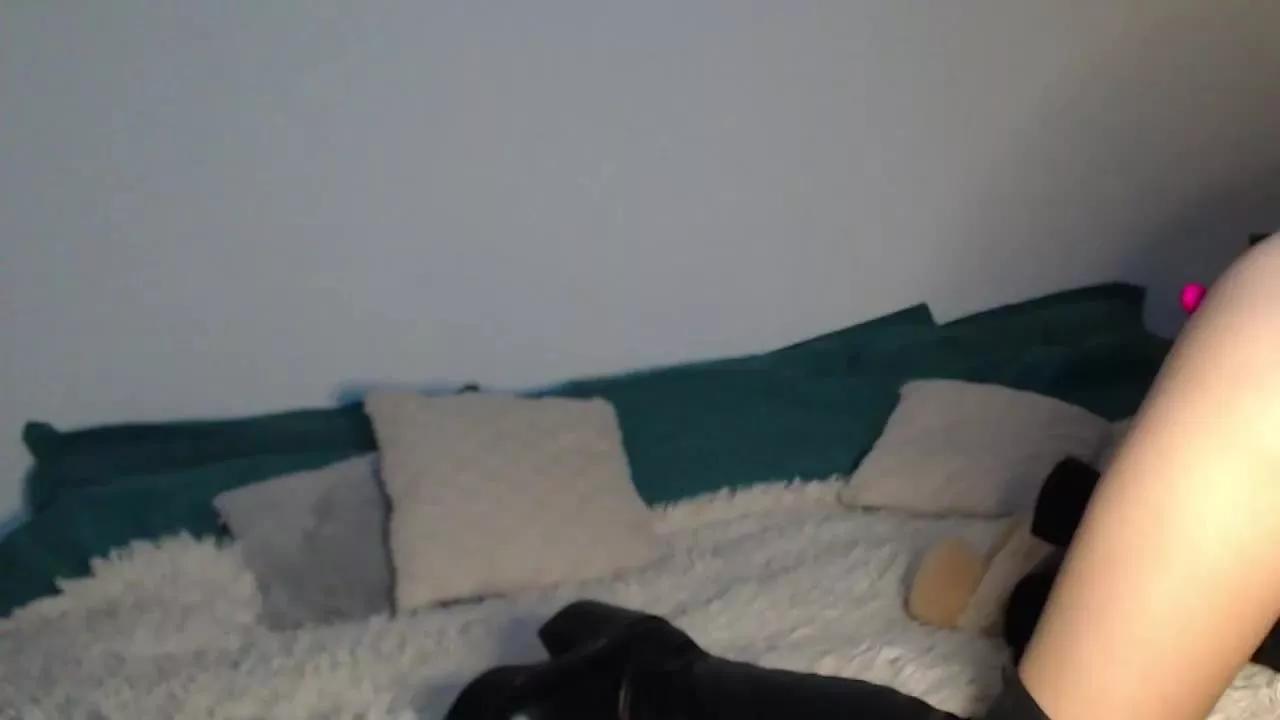 annelise88 from Streamray