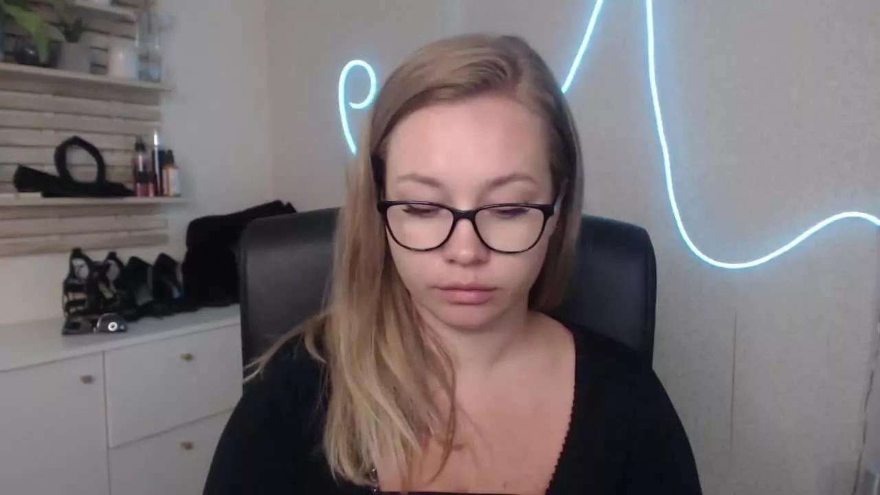 bambiHOLLY from Streamray