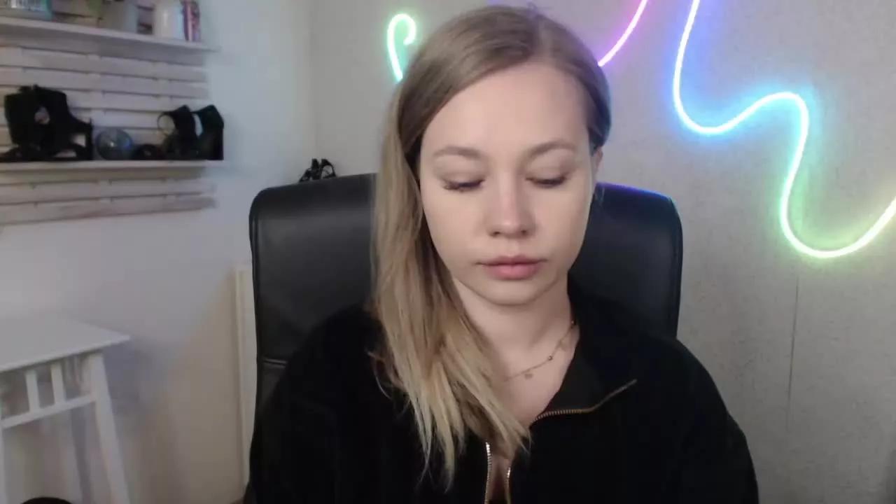 bambiHOLLY from Streamray