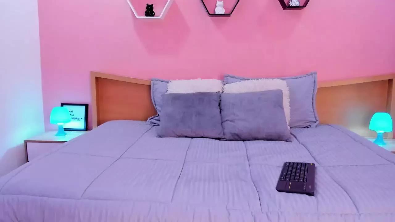 EmiilyJones from Streamray
