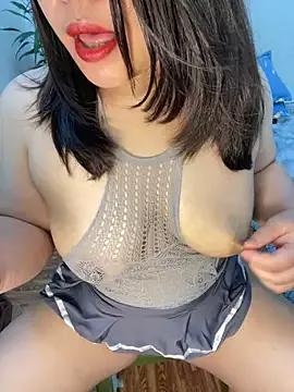 --Lyly-- from StripChat