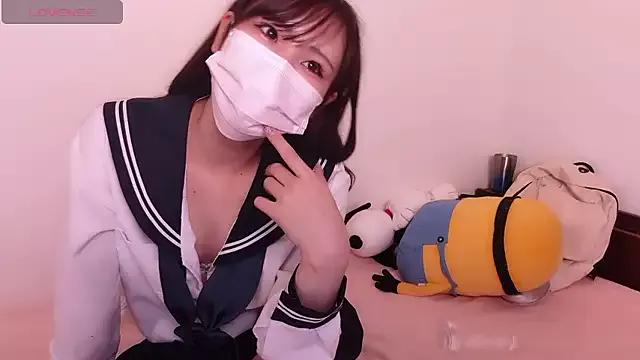 --momo from StripChat