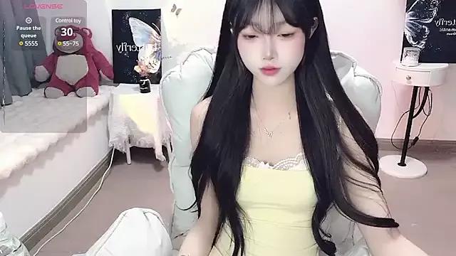 -EEBABY from StripChat