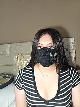 -Ellaa- from StripChat