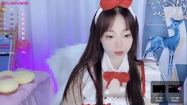 -Evelyn- from StripChat