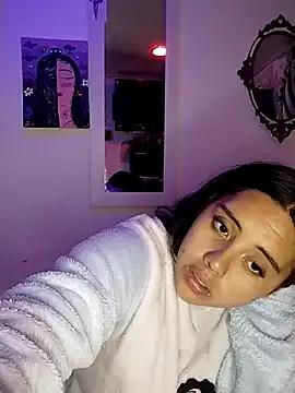 -iamselene from StripChat is Freechat