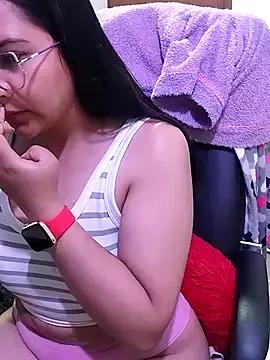 -megan from StripChat is Freechat