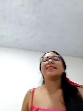 -VICKKY from StripChat is Freechat