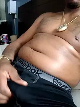 007Giovani from StripChat